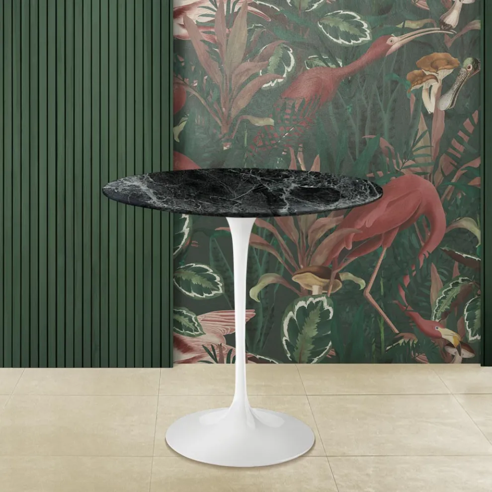 Tulip Eero Saarinen H 52 Ovaler Couchtisch aus alpingrünem Marmor, hergestellt in Italien – Scarlet