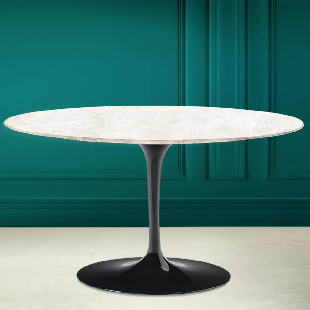 Tulip Eero Saarinen H 41 Ovaler Couchtisch aus Diamantcreme-Keramik, hergestellt in Italien – Scarlet