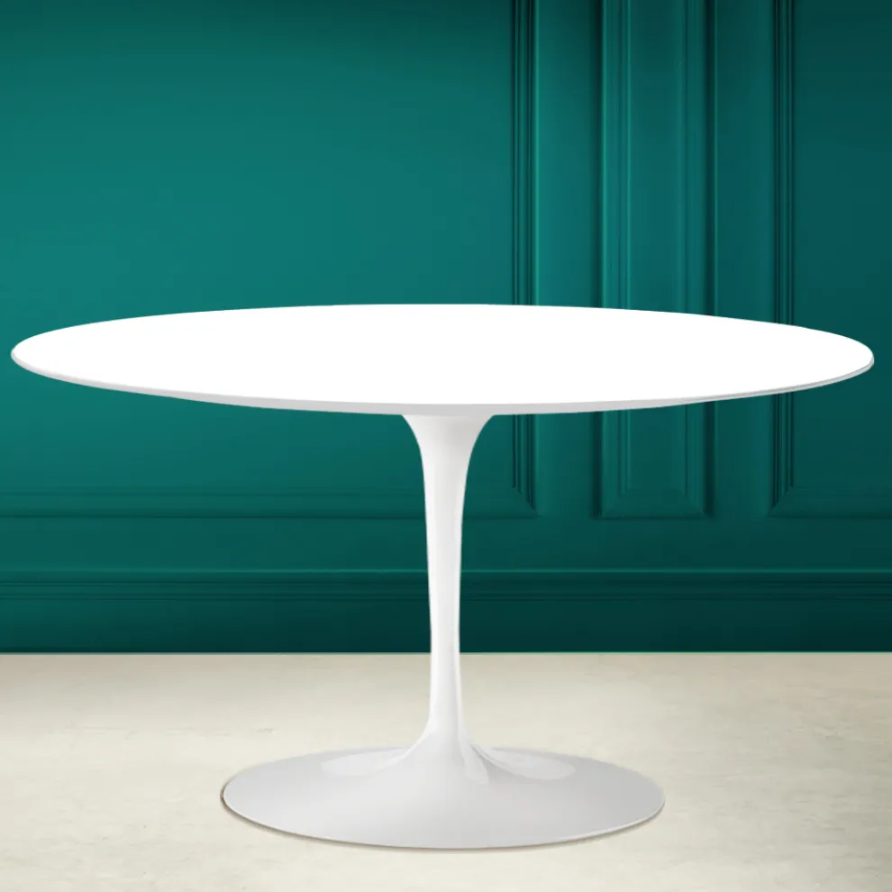 Tulip Saarinen H 41 Ovaler Couchtisch aus absolut weißer Keramik, hergestellt in Italien – Scarlet