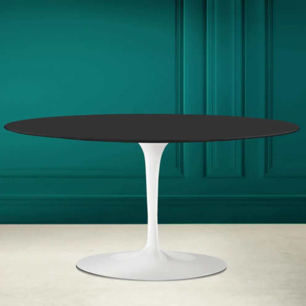 Tulip Saarinen H 41 Ovaler Couchtisch aus weicher schwarzer Keramik, hergestellt in Italien – Scarlet