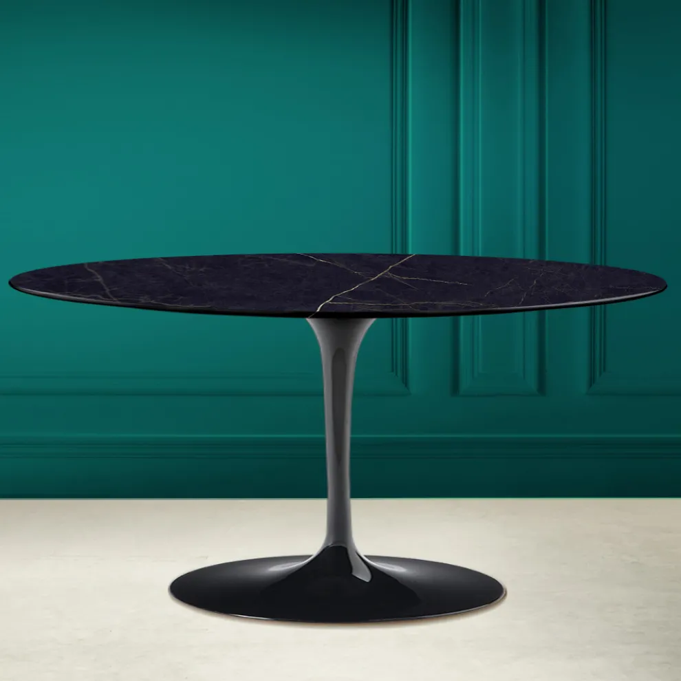 Tulip Saarinen H 41 Ovaler Couchtisch aus Noir Laurent Keramik, hergestellt in Italien – Scarlet
