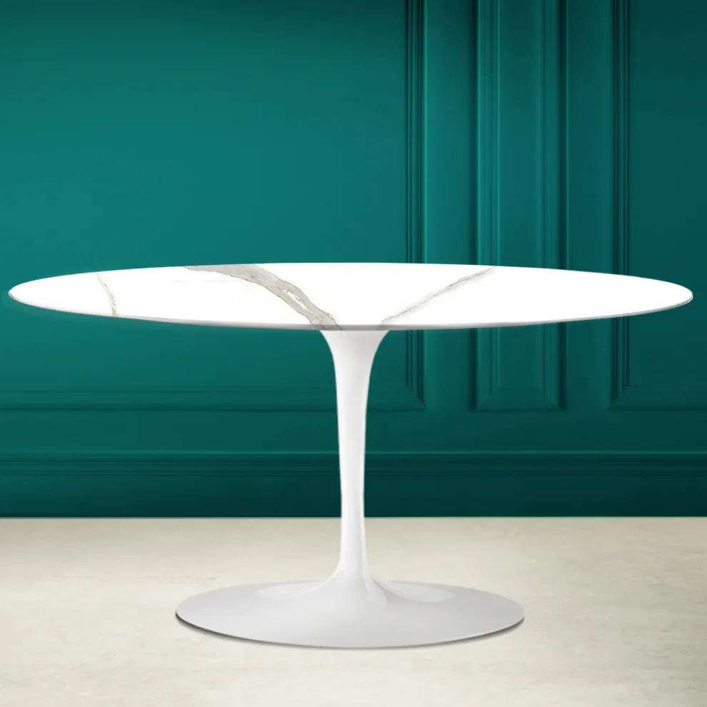 Tulip Saarinen Ovaler Couchtisch H 41 in Calacatta Michelangelo Made in Italy – Scarlet