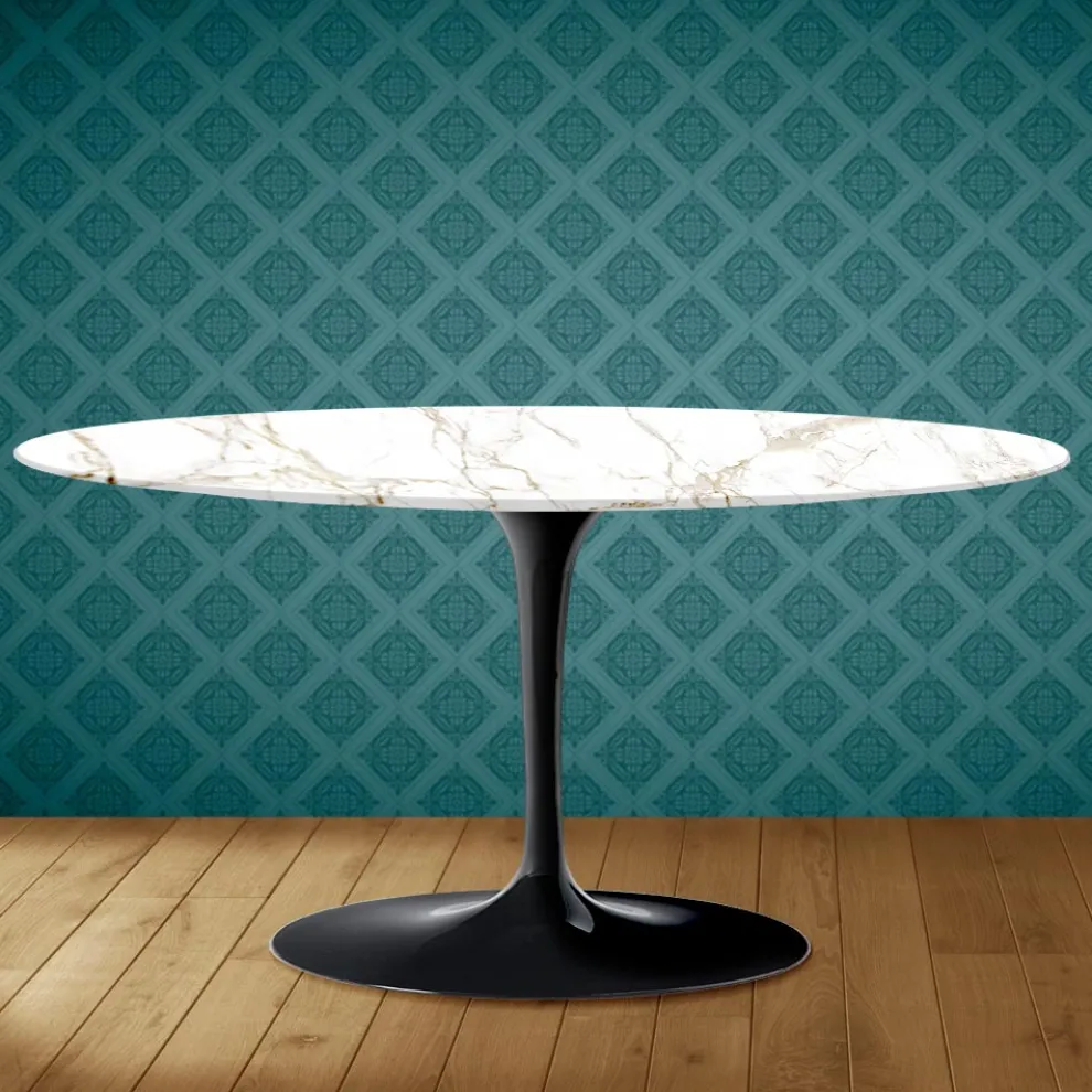 Tulip Saarinen Ovaler Couchtisch H 41 aus Entzo-Keramik, hergestellt in Italien – Scarlet