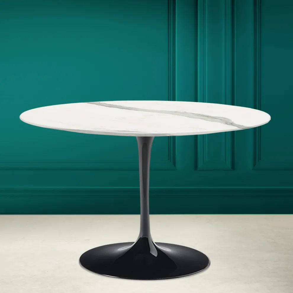 Tulpentisch Saarinen H 73 Rund in Statuary Keramik Vollader Made in Italy - Scharlachrot