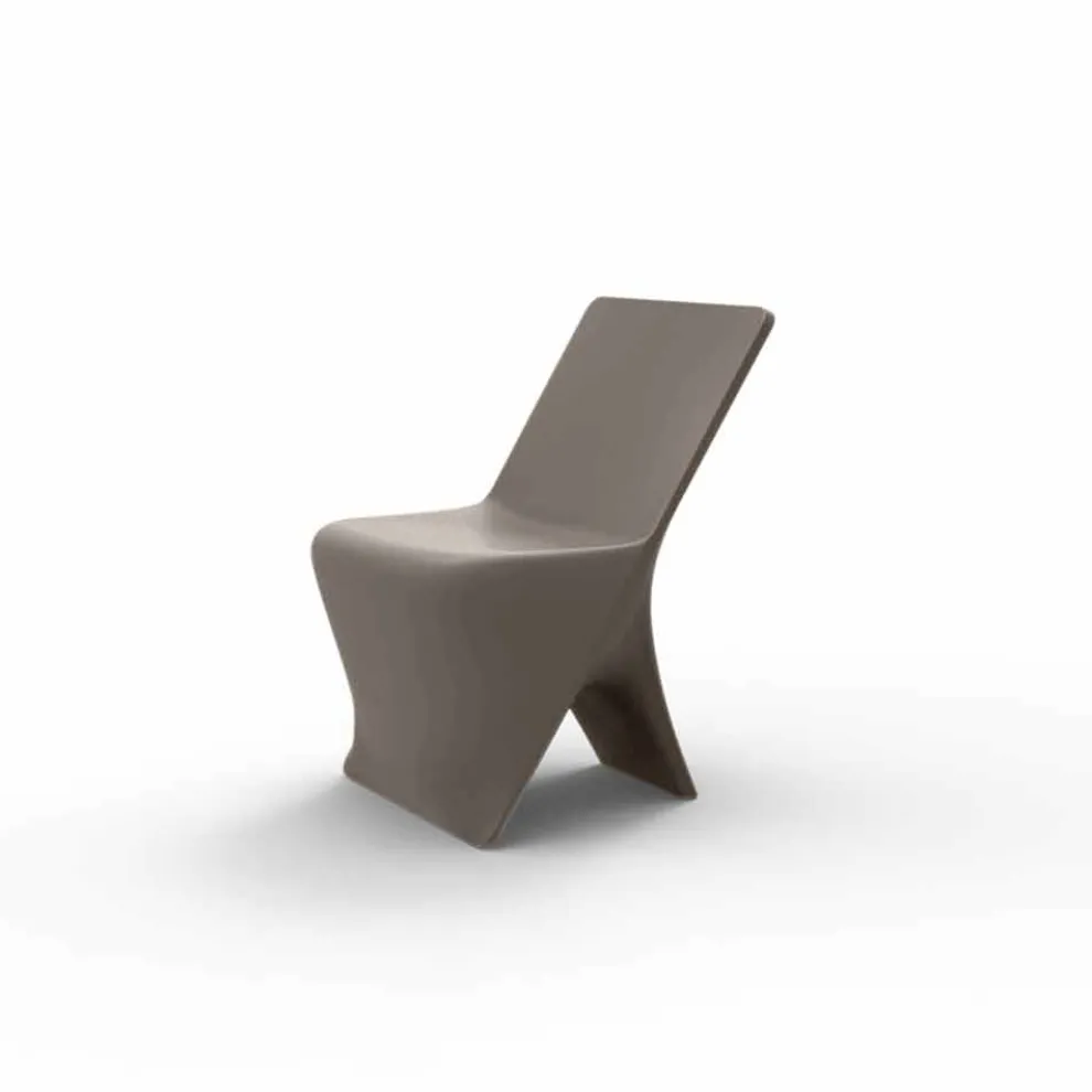 Gartenstuhl Sloo von Vondom, modernes Design aus Polyethylen