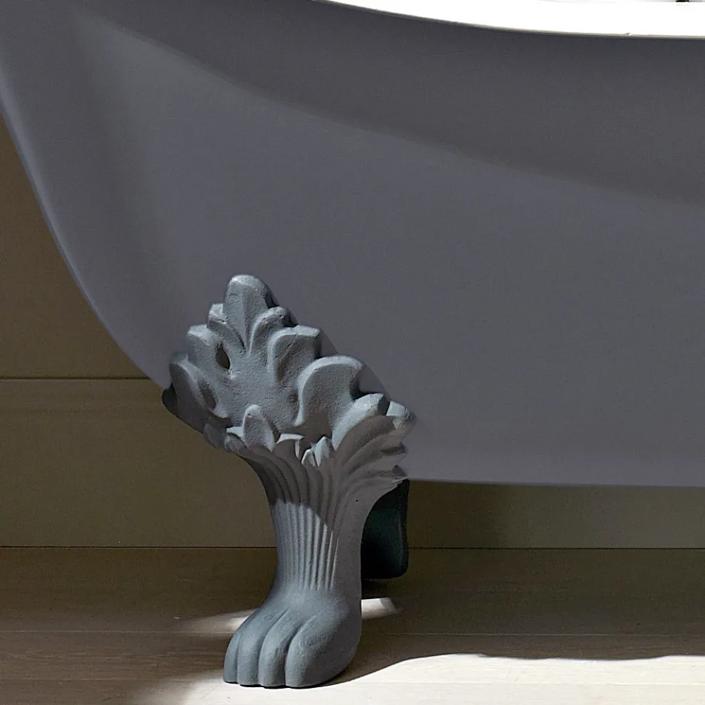 Vintage freistehende Badewanne mit Füßen, aus Gusseisen - Nadine