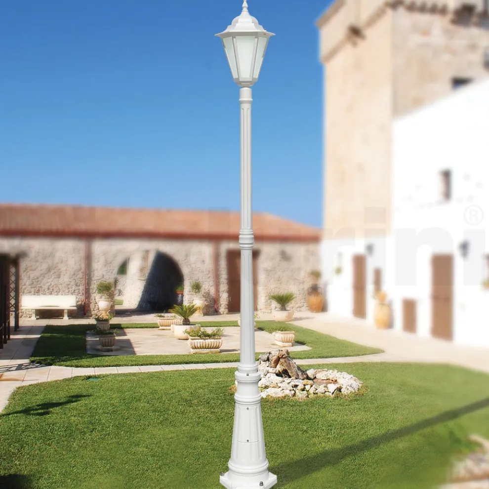 Vintage-Außenlampe aus weißem Aluminium, hergestellt in Italien – Terella