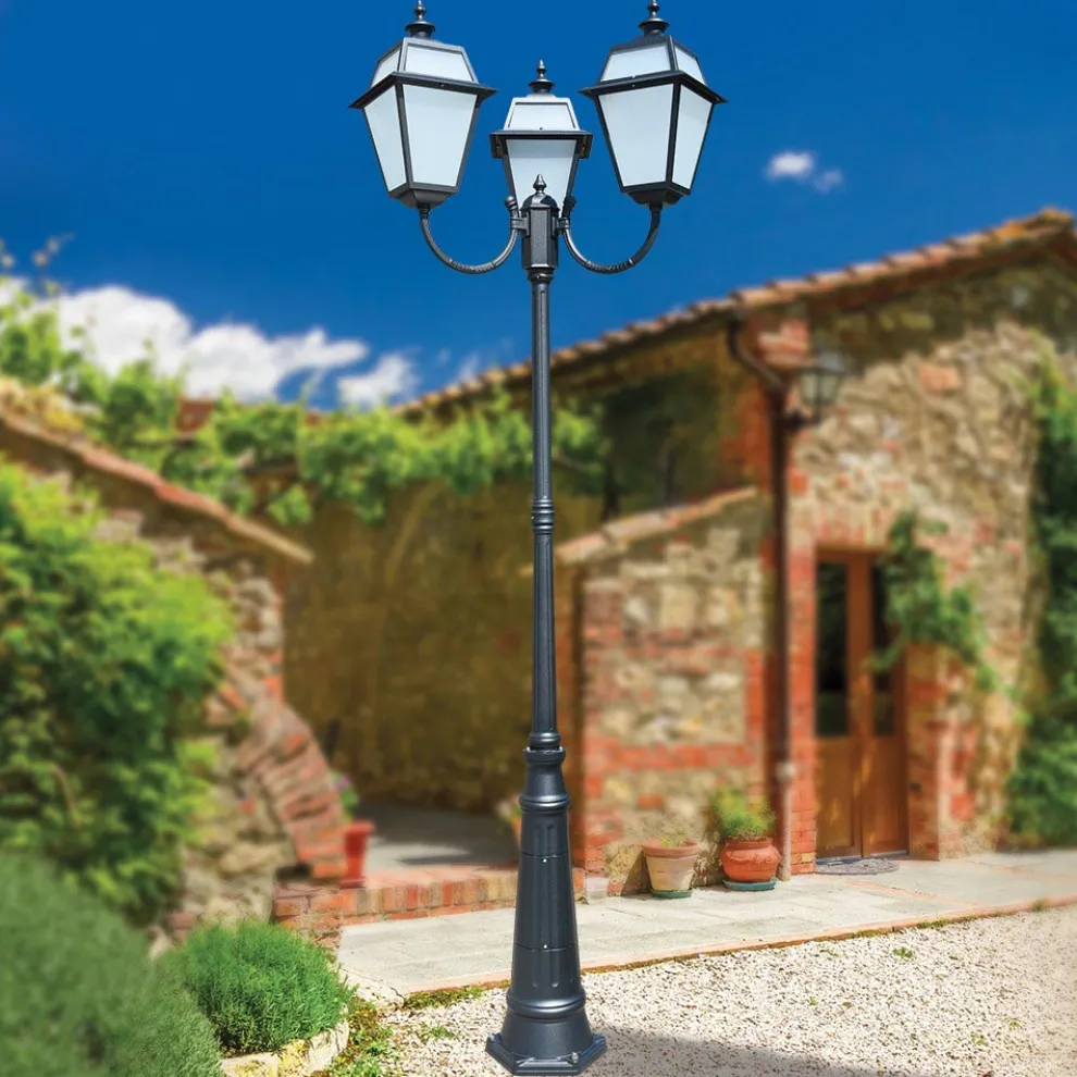 Vintage-Laternenpfahl mit 3 Lichtern aus Aluminium und Glas, hergestellt in Italien – Vivian