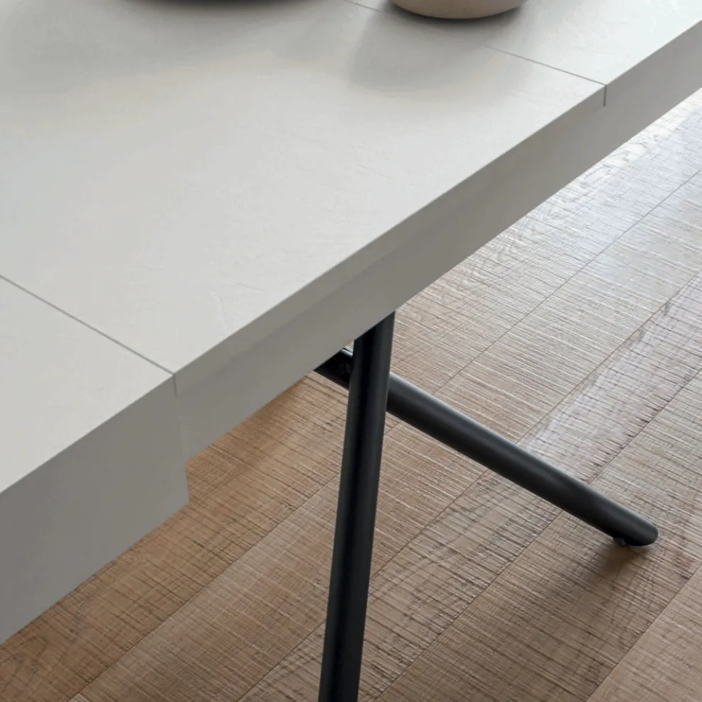 Wandelbarer Couchtisch aus Holz und Metall, Made in Italy - Sanrocco