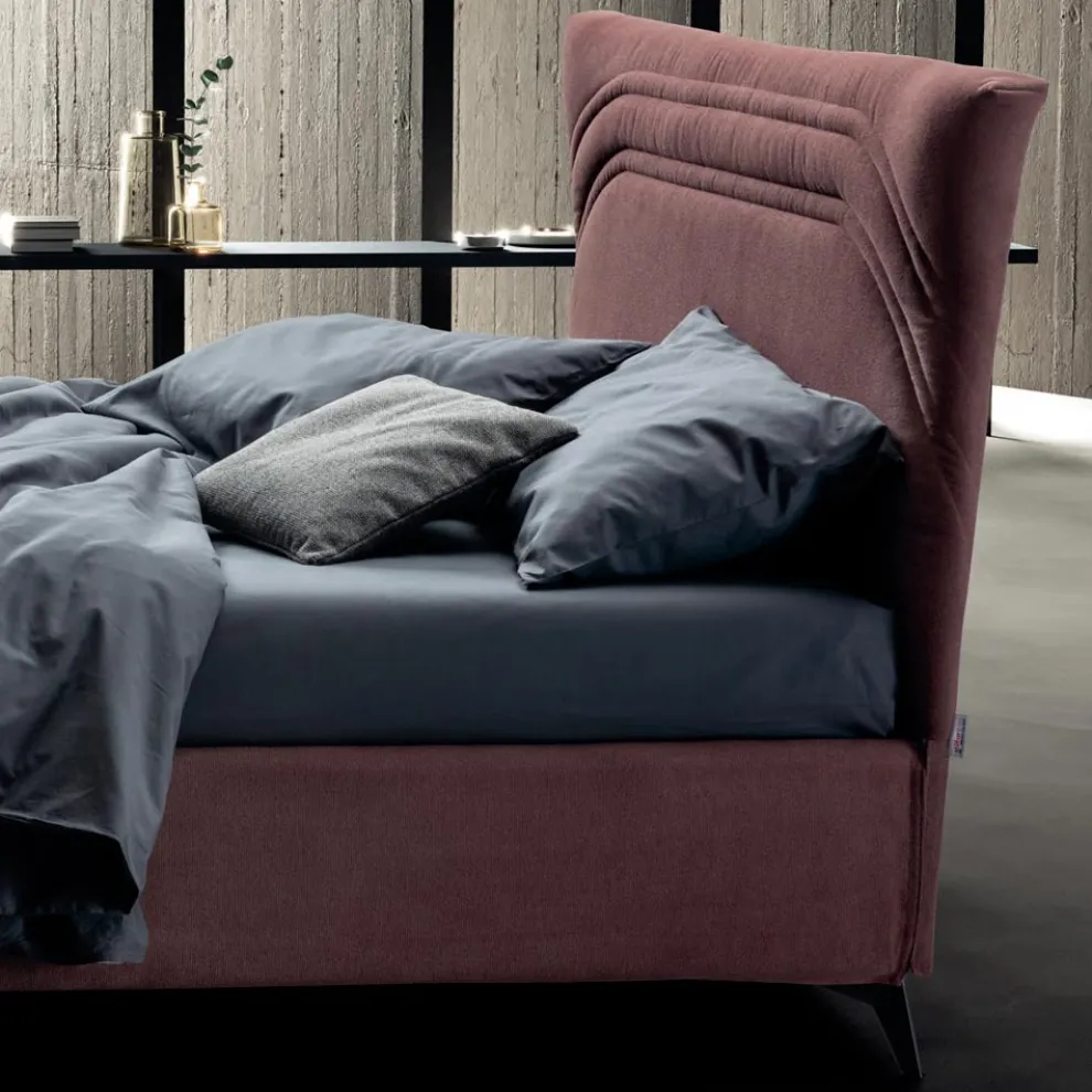 Doppelbett 160x190 mit geschwungenen Linien und doppeltem Steppband - Gioie