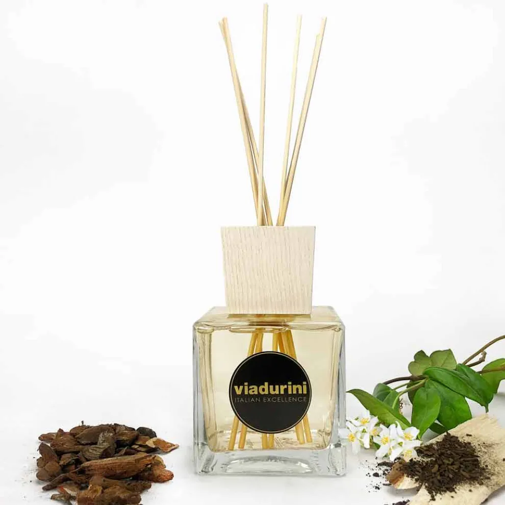 Raumduft Oud Wood 500 ml mit Stäbchen - Ventodisardegna